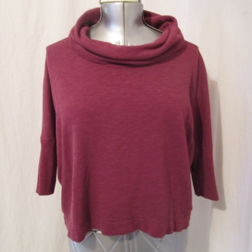 Old Navy Cowlneck Crop Sweater M